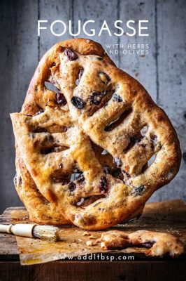  Fougasse: A Crispy Symphony of Herbs and Olive Oil Conducted in the Heart of Vieux-Lille!